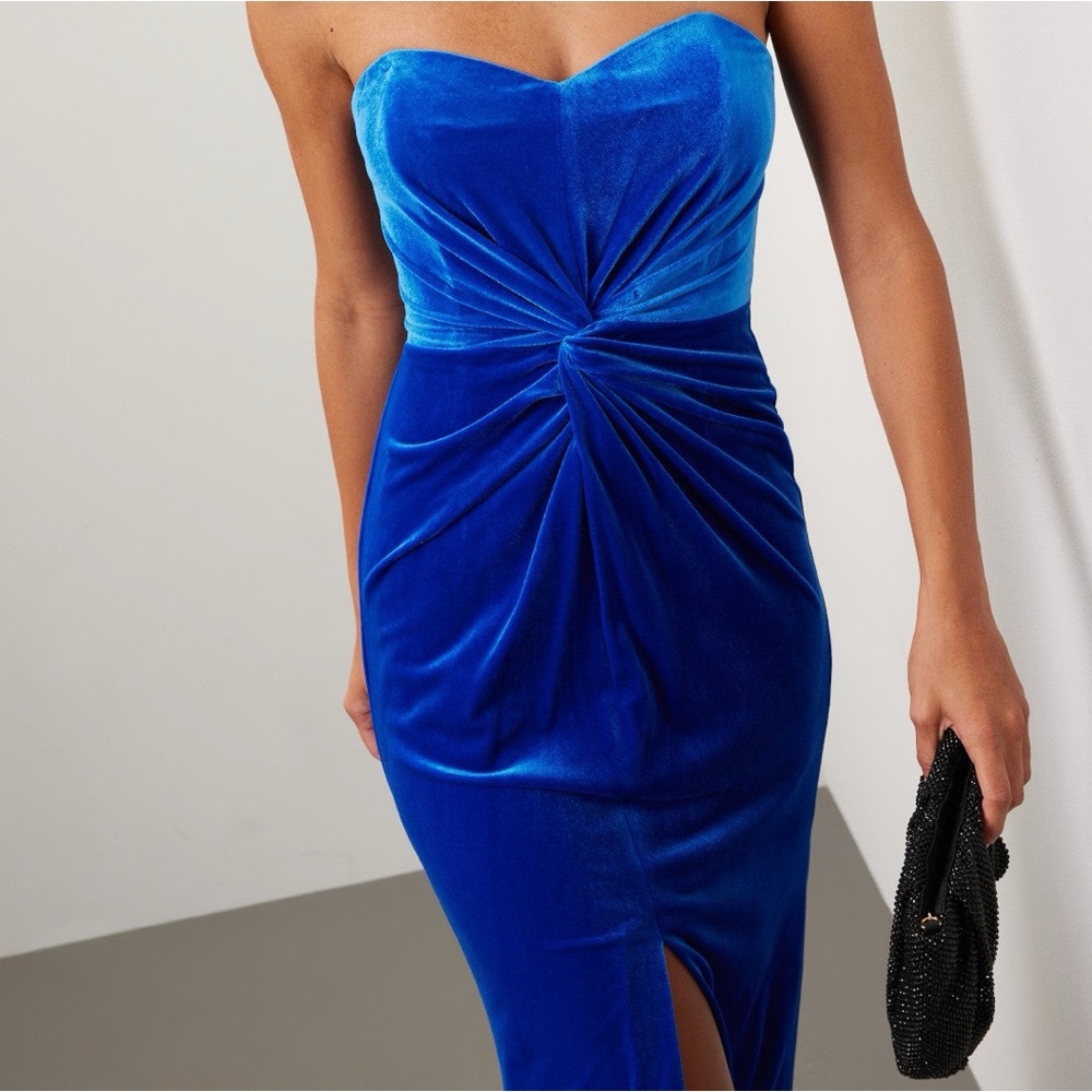 Liv Foster Velvet Strapless Gown, 4 - Picture 5 of 17